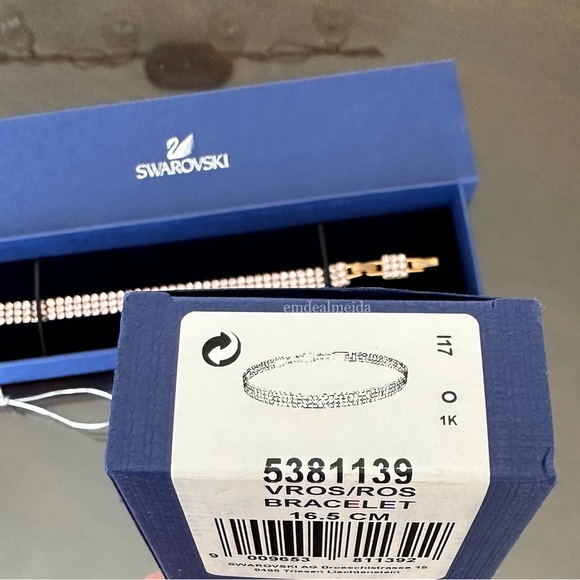 SOLD - Swarovski Crystal Rose Gold Tone Fit Pink Mesh Bracelet 5381139 - Picture 3 of 11